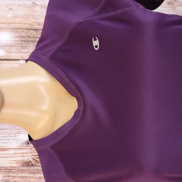 NWOT Champion Women's Long Sleeve Double Dry Tees Size S - Picture 4 of 10